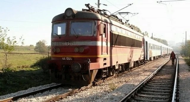 Влак прегази мъж в района на гарата в Стражица
