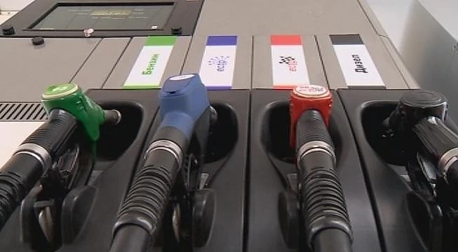 Бензинът и дизелът поевтинели с около 2-3% у нас това лято