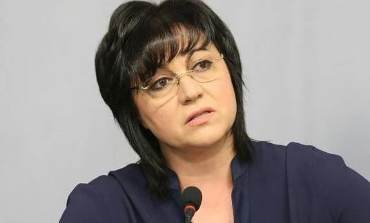 Нинова: Спецпрокуратурата да оповести списъка на политиците, финансирани от КТБ