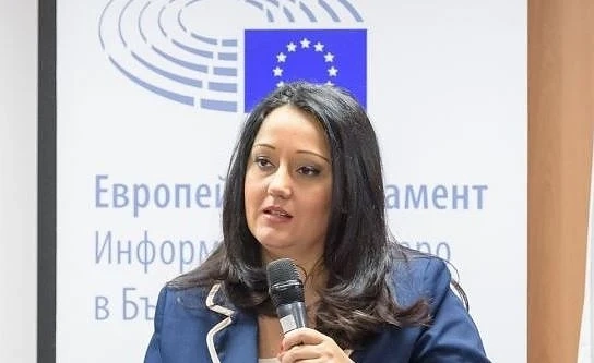 Милиони за подаръци и реклама за председателството на ЕС