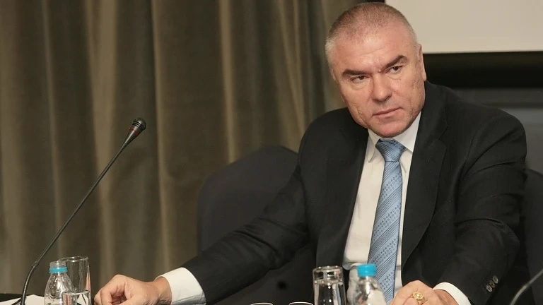 КЗК излезе с поредно становище срещу Веселин Марешки