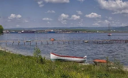 Част от Варненското езеро може да се окаже частна собственост