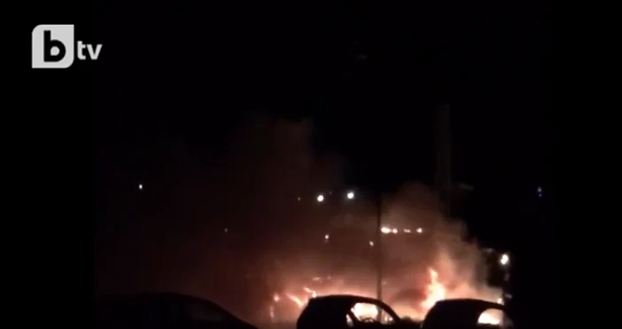 Автобус изгоря в Обзор 