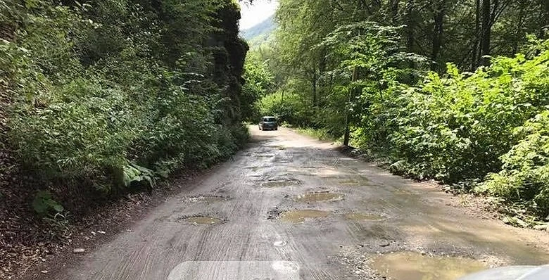 За този лунен пейзаж се изисква винетка!   