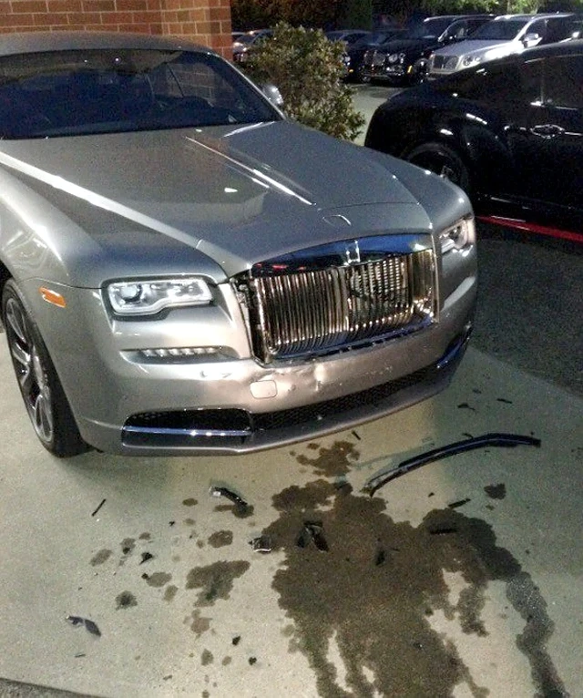 Арестуваха мъж изпотрошил луксозни автомобили    