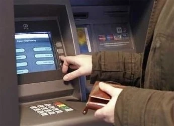Колко милиона лева теглим дневно от банкоматите в страната 