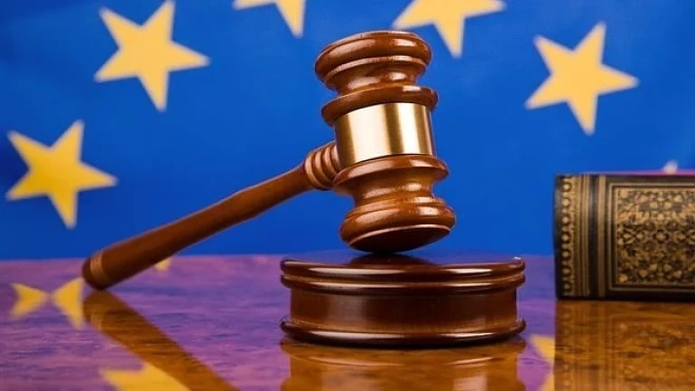 Работодателите нямат правото да следят служебните имейли на работниците си