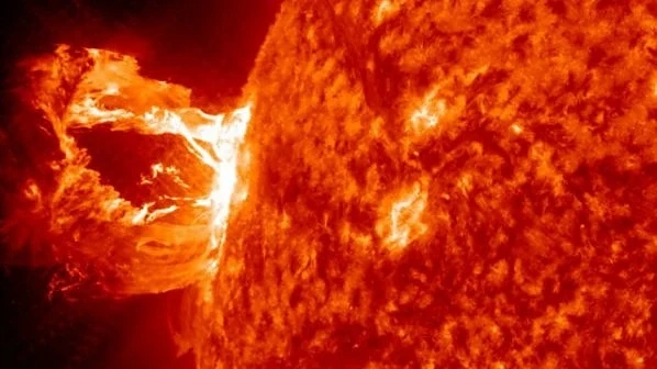Настъпи най-мощното слънчево изригване за последните 12 години