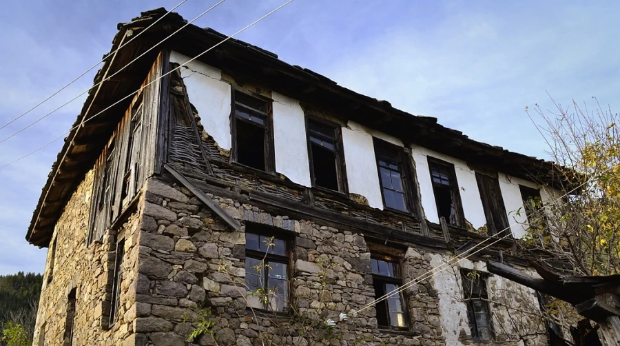 Би Би Си: България на ръба на скалата