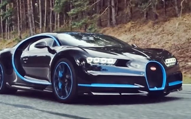 Бивш състезател от Ф1 постави нов световен рекорд с Bugatti Chiron (видео)
