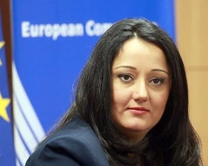Министерство на председателството на ЕС купува компютри и офис техника за 250 хил. лева