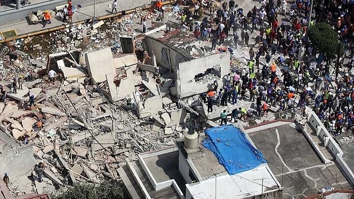 Над 200 загинали при земетресението от 7 по Рихтер в Мексико, няма ранени българи