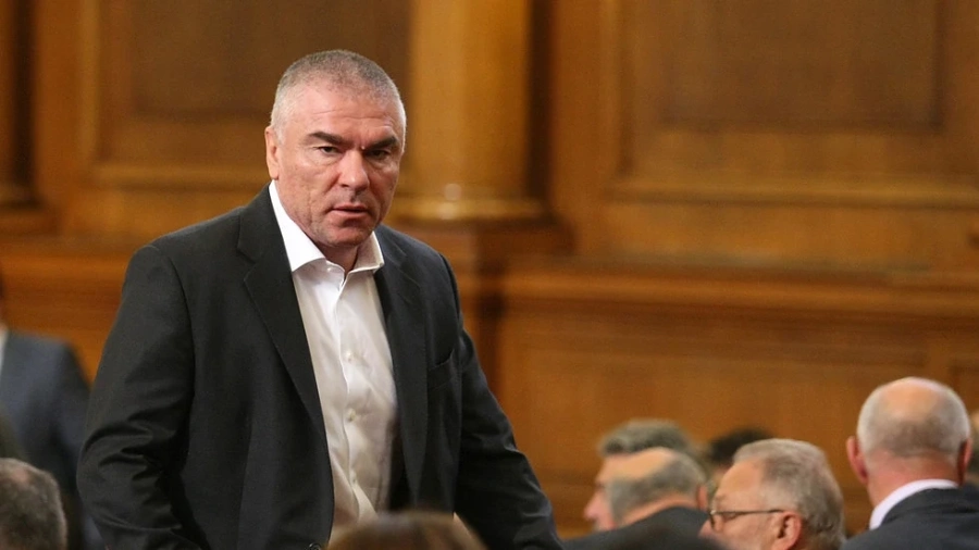 Фирма на Марешки прибира пари от чужди сделки 