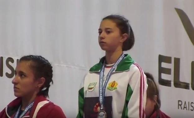  Първо злато на Европейското по вдигане на тежести