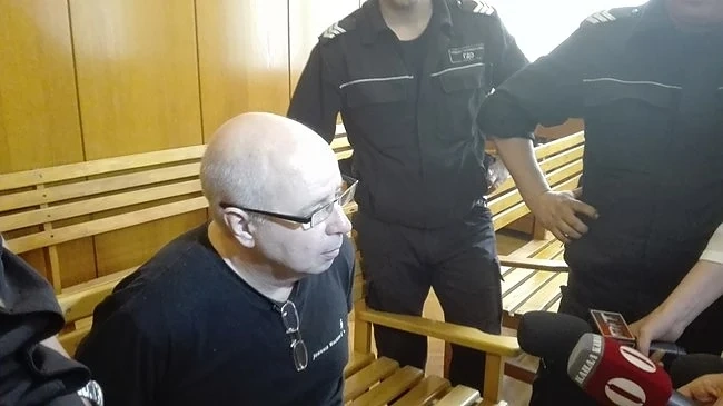 Шведът Ралф Сундберг си тръгна, без да плати глобата за ритника
