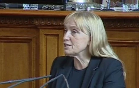 Елена Йончева: Във всеки град има по един \