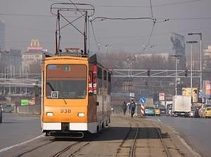 Трамваите с номера 3, 4 и 18 временно спряни заради скъсана контакта мрежа