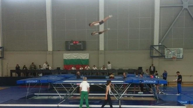 България домакин на световното по скокове на батут 