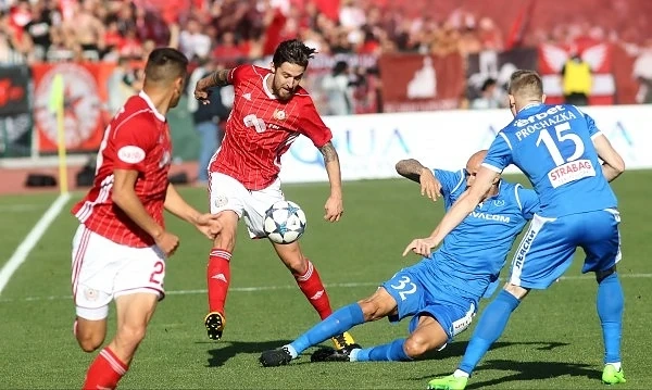 Левски и ЦСКА със зрелищно равенство 2:2 