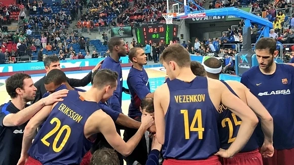 Барса и Везенков с първа загуба в Испания