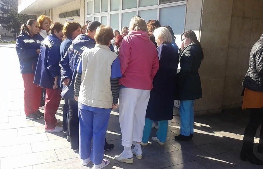 Медицинските сестри в Добрич излязоха на протест