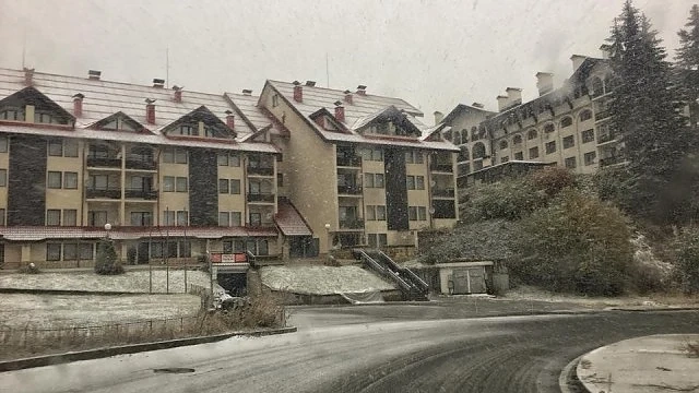 Сняг заваля в Пампорово