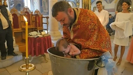 Николай, роден на борда на полет на \