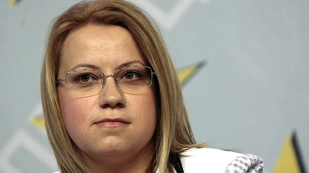 Деница Златева отговори на Севдалина Арнаудова