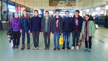 Три медала за български ученици от Международна олимпиада по астрономия