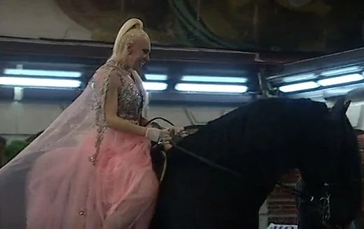 Луна влезе на кон в Къщата на Big Brother 