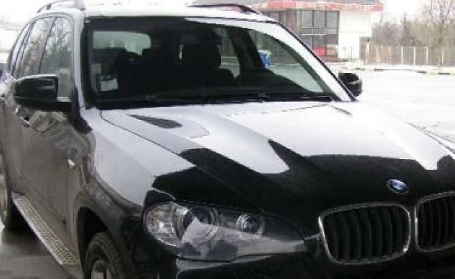 Свалят номерата на български коли и глобяват шофьори неправомерно в Гърция 