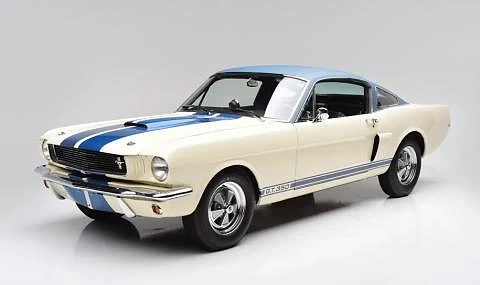 Продават уникален Ford Mustang на търг 