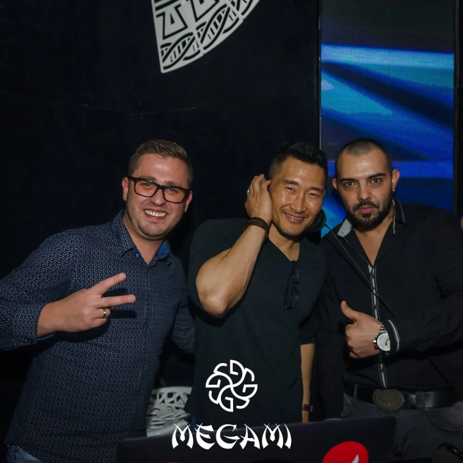 Известен актьор от сериалите „Изгубени“ и „Хавай 5-0“ - гост на Megami Club – Hotel Marinela