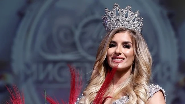 Модна дизайнерка от София е „Мис България 2017”