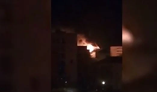 Изгоря покривът на училище в Търговище