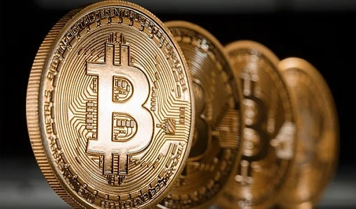 Bitcon надхвърли $8000 
