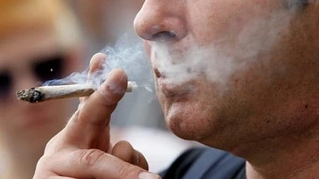 Кметът на Смядово дава допълнителен отпуск, ако не пушиш на работа
