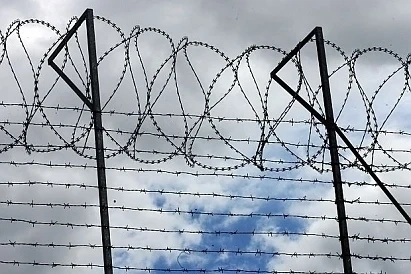 Служители в затворите излизат на протест