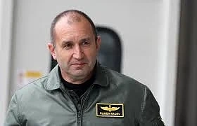 Румен Радев с пулс и кръвно като на космонавт