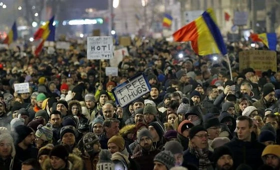 Масови протести в Румъния 