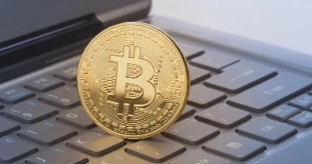Рекорден скок на цената на биткойна