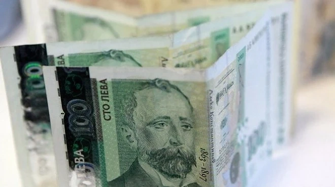 Отпуснаха пенсии от 108,88 лв. месечно на 17 деца