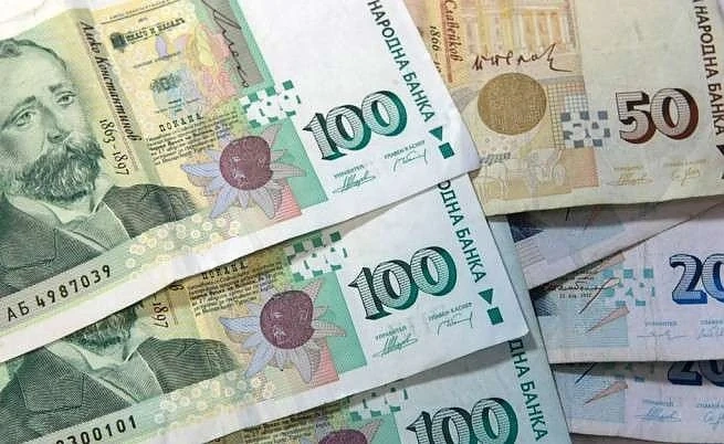 Спипаха данъчни с подкуп от собственик на автосервиз  