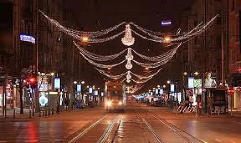 Ограничават движението в столицата. Монтират коледната украса 