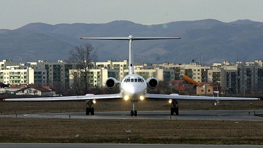 България е трета в ЕС по най-много стари самолети
