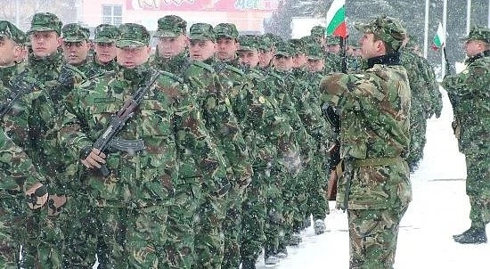 „Галъп“: Армията се ползва с все по-голямо доверие