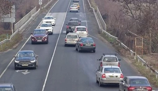 Движението по пътищата отново ще е натоварено