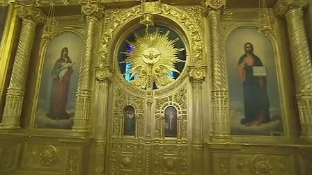 Вижте желязната църква „Св. Стефан“ отвътре (СНИМКИ)