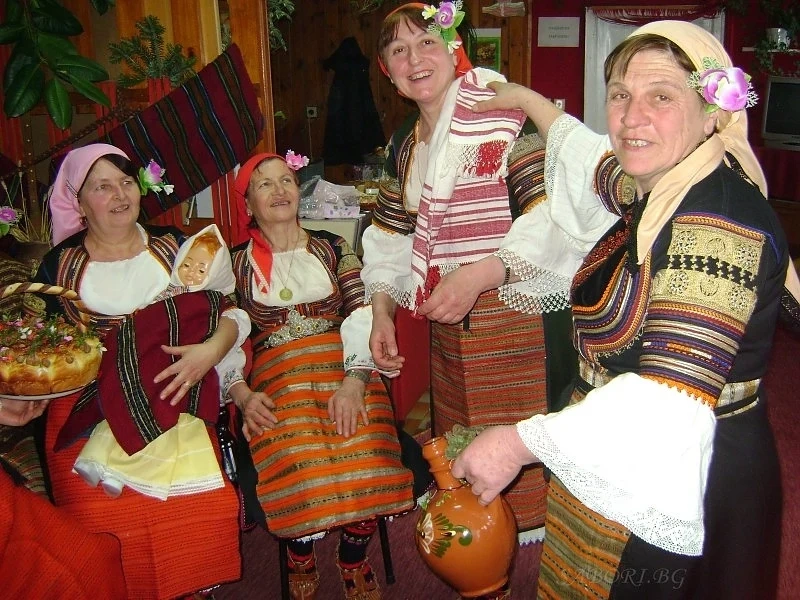 Днес е Бабинден!