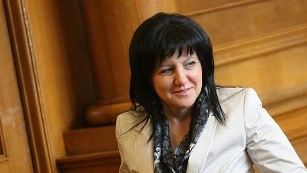 Председателят на НС Цвета Караянчева откри новата пленарна сесия 